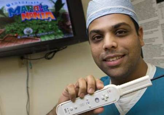 Illustration for article titled Is your surgeon a gamer? He probably should be.